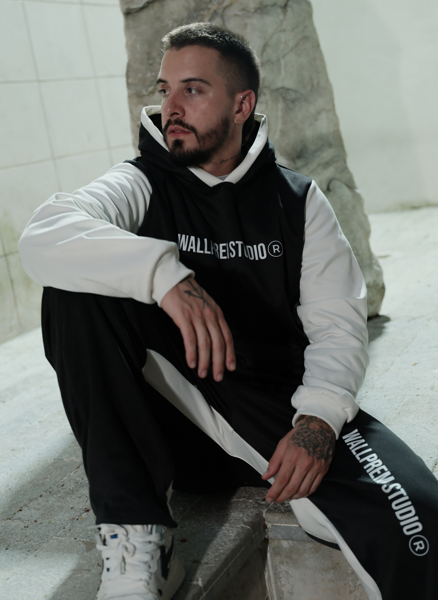 HOODIE STUDIOS