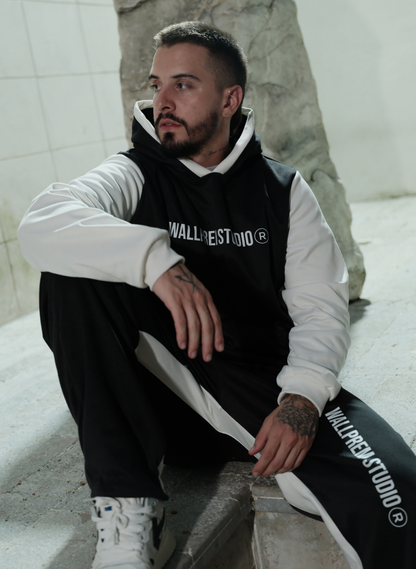 HOODIE STUDIOS