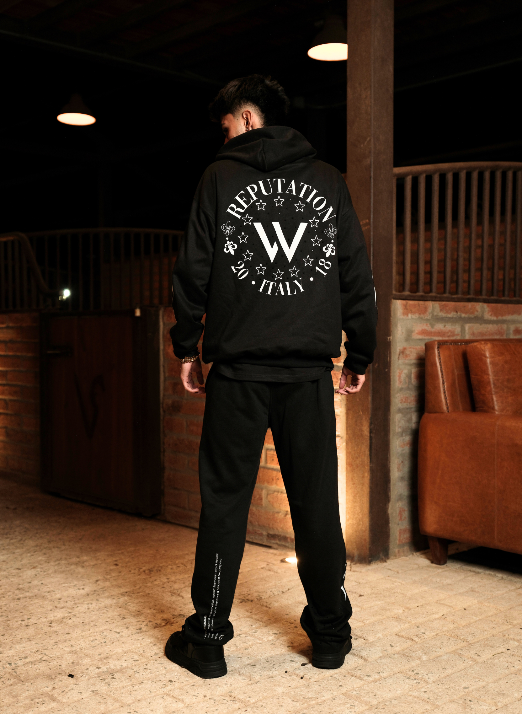 HOODIE STATEMENT BLACK