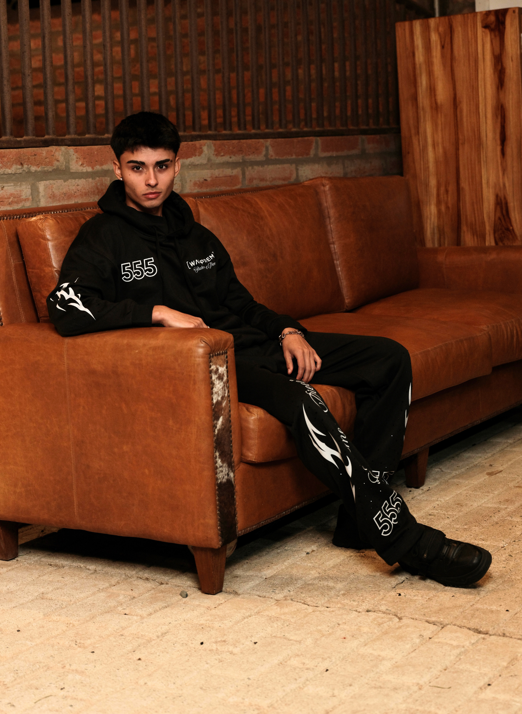HOODIE STATEMENT BLACK